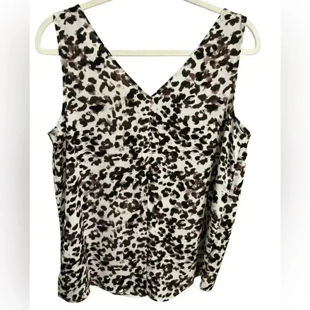 NEW 🔥 Maurice’s Animal Print blouse/tank top, Sz M - Picture 3 of 5